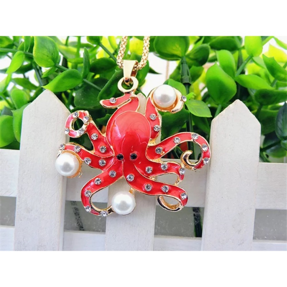 NWT OCTOPUS NECKLACE